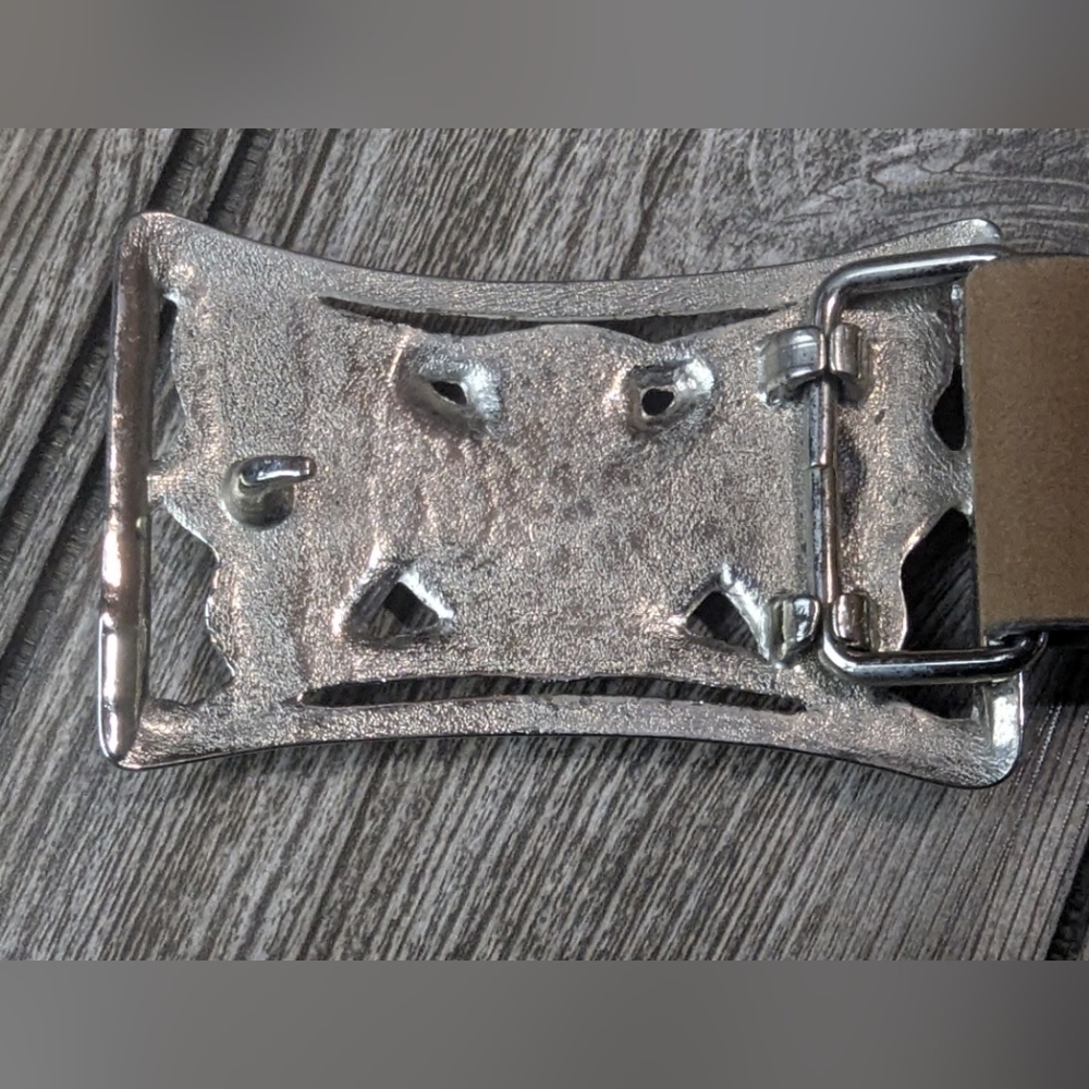 Unique Faux Turquoise Belt Buckle With Silver Backing Vintage - Picture 4 of 10